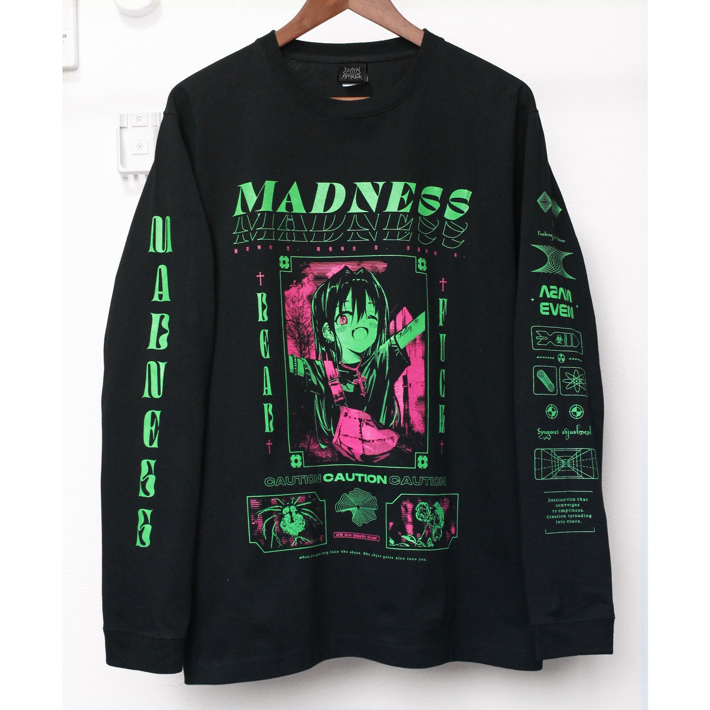 MADNESS LS TEE