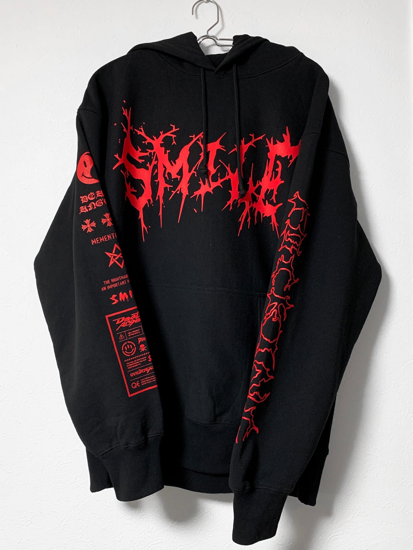 SMILE RED HOODIE