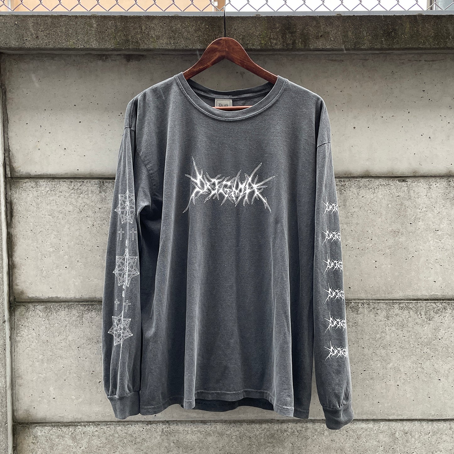 DOGMA LS vintage-like tee