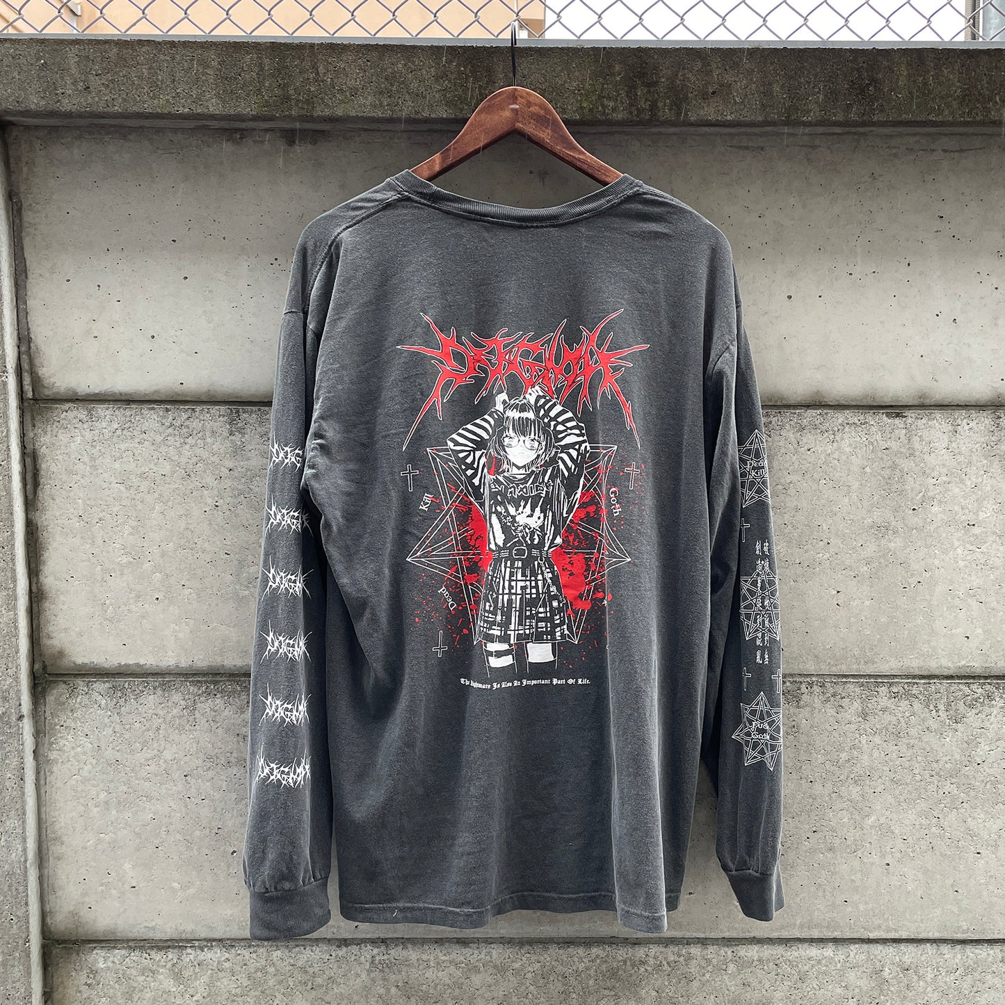 DOGMA LS vintage-like tee